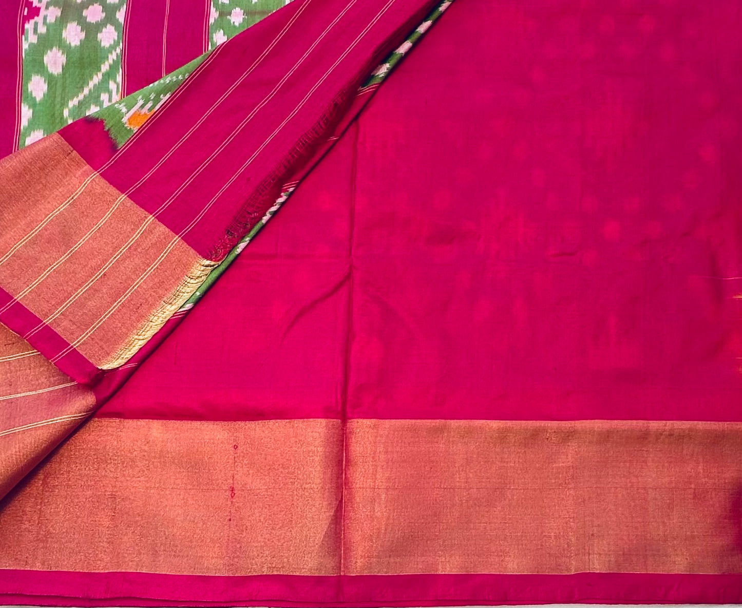PARROT GREEN POCHAMPALLY SILK ( IKKAT)
