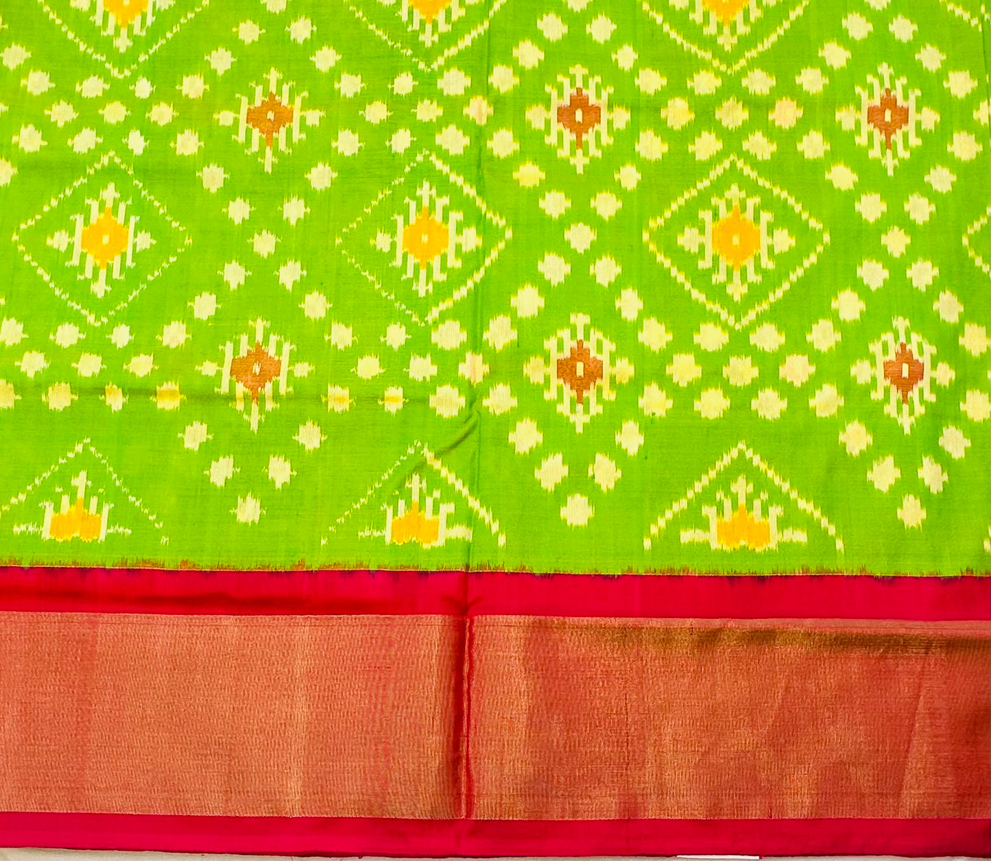 PARROT GREEN POCHAMPALLY SILK ( IKKAT)