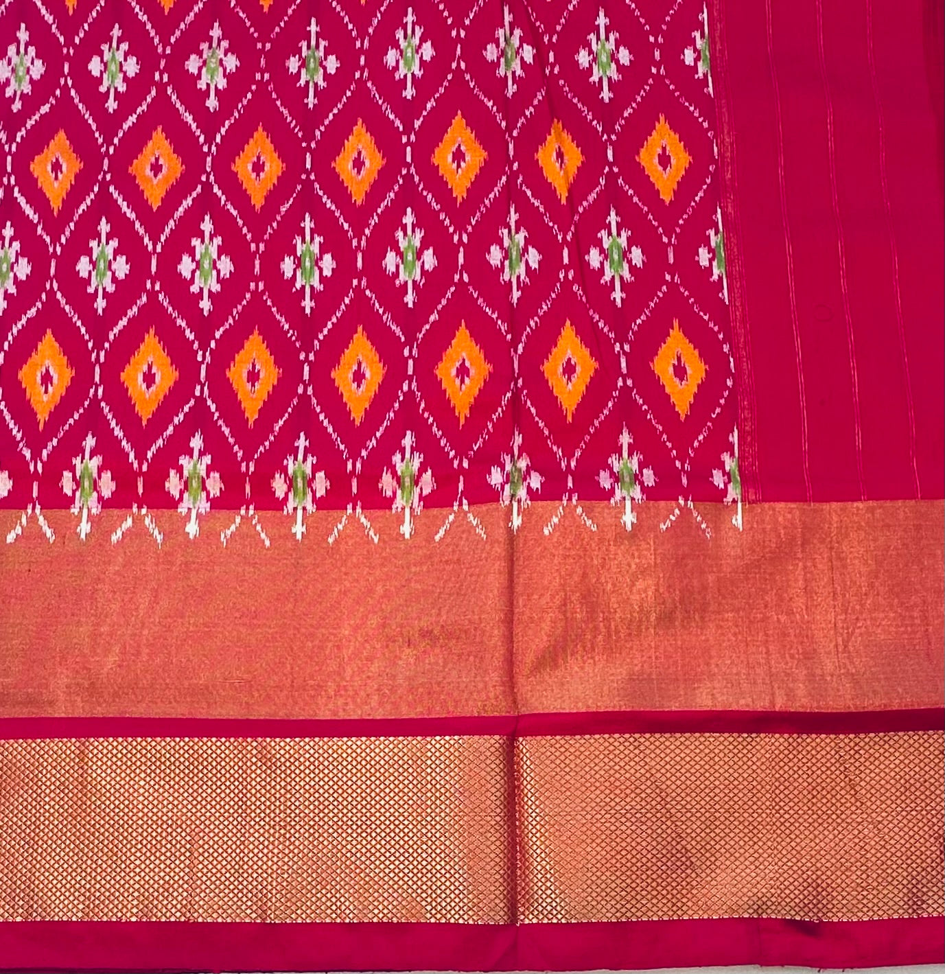 GREY POCHAMPALLY SILK