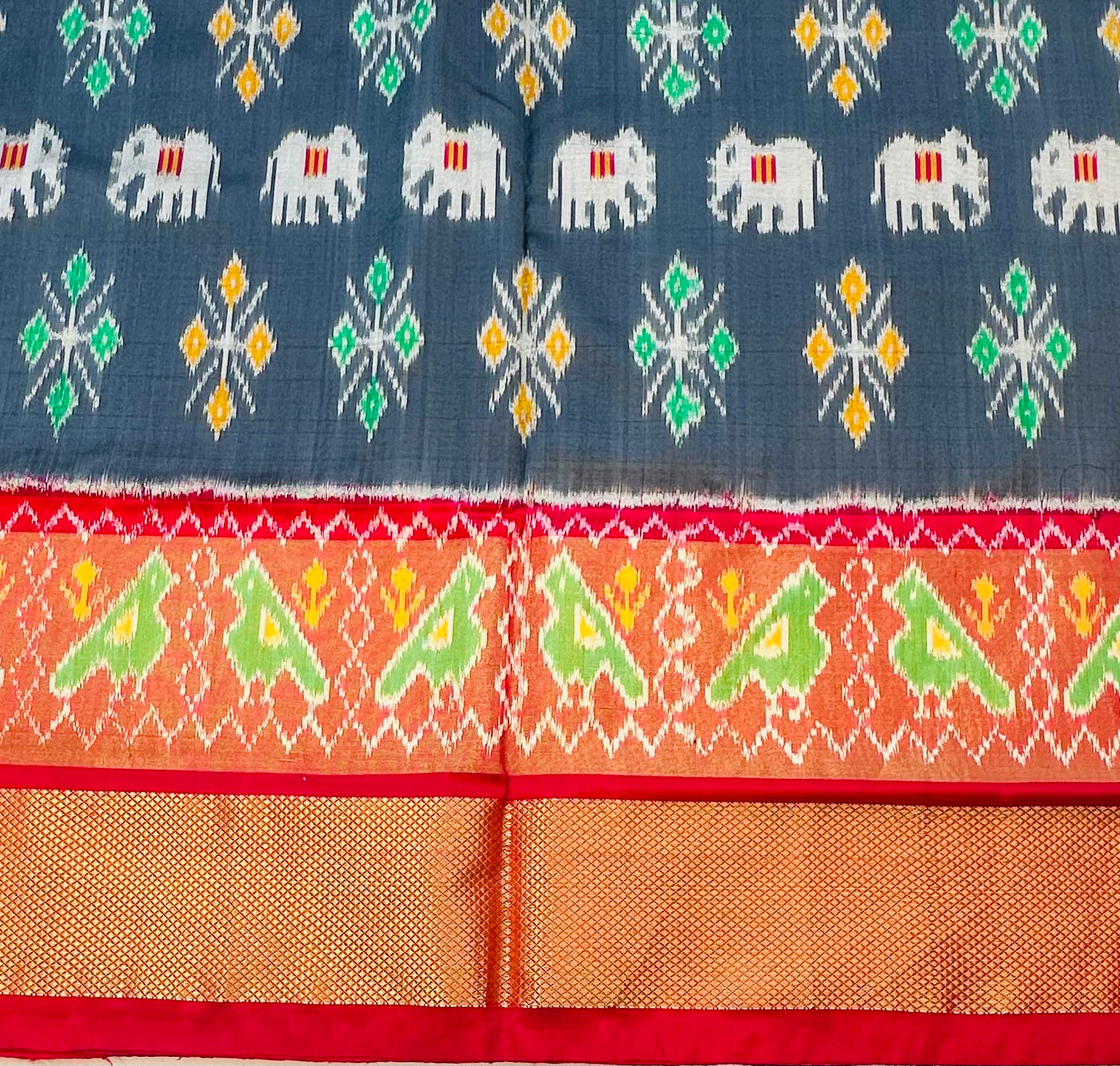 GREY POCHAMPALLY SILK