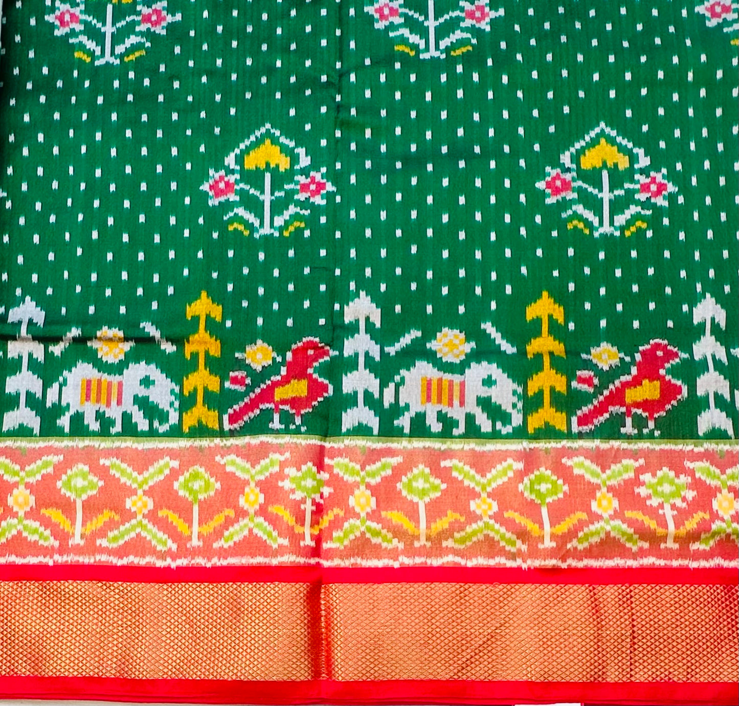 BOTTLE GREEN POCHAMPALLY SILK