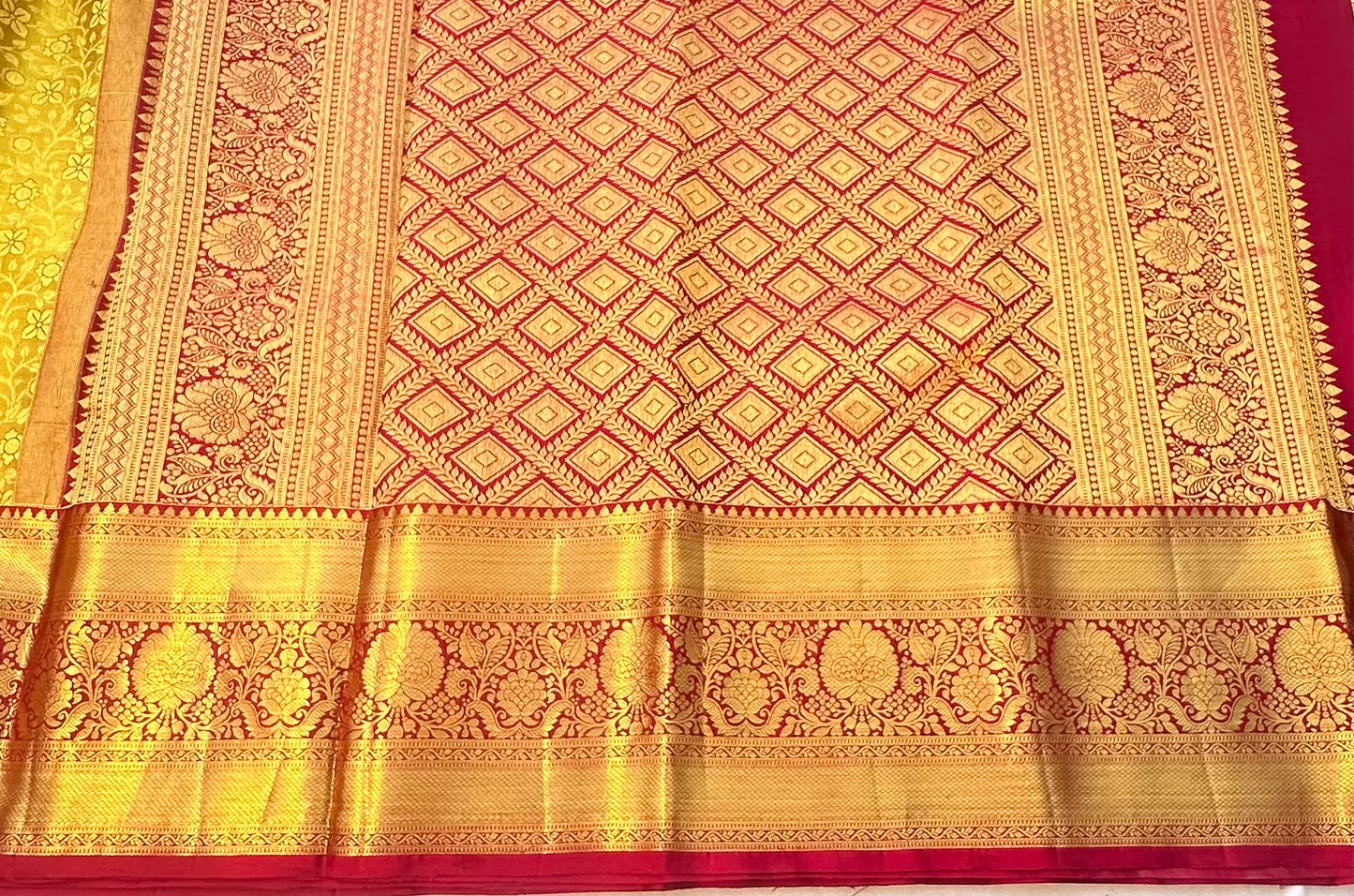 MEHENDI GREEN KANJIVARAM SILK SAREE PREMIUM