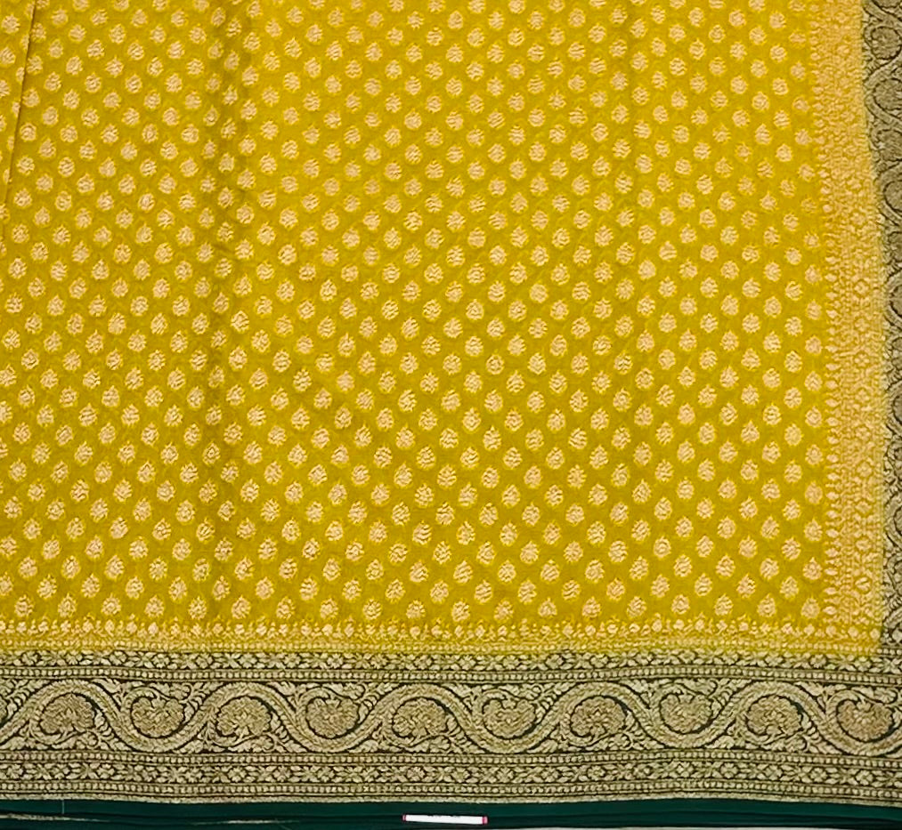 MEHENDI GREEN BANARAS PURE KADDI GORGETTE