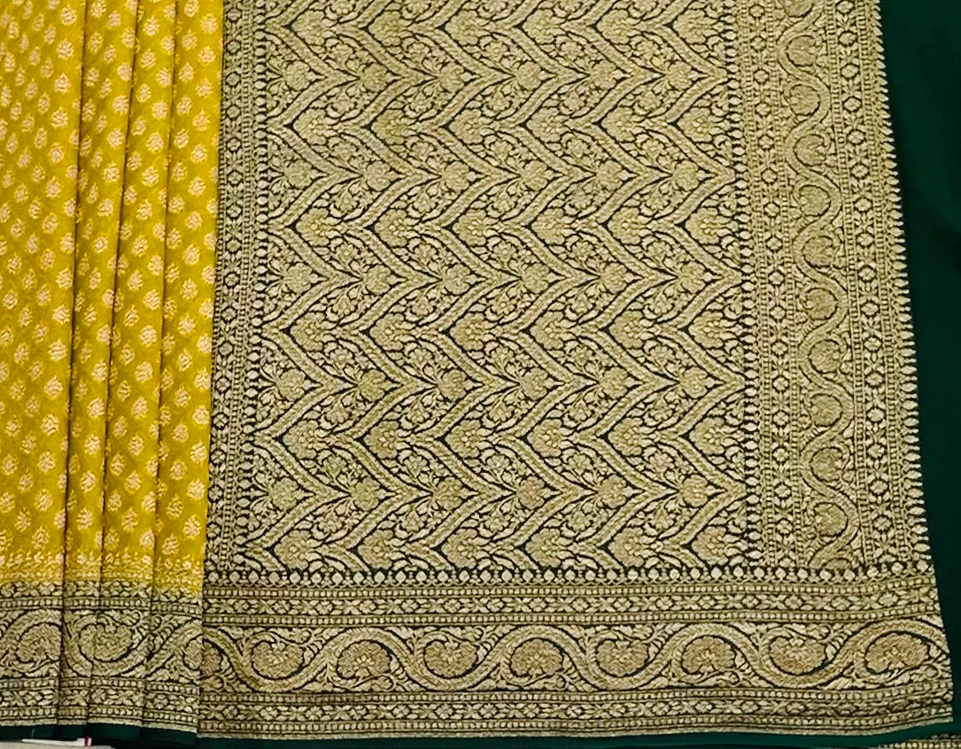 MEHENDI GREEN BANARAS PURE KADDI GORGETTE