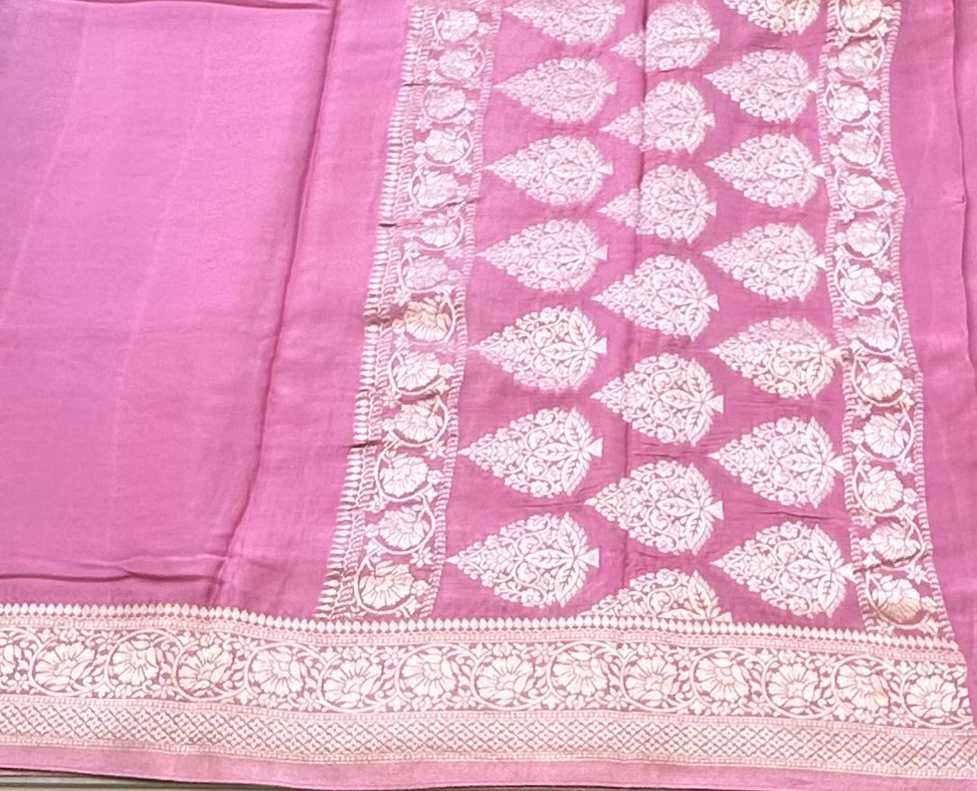 LIGHT PINK WITH SILVER BORDER BANARAS CRAPE