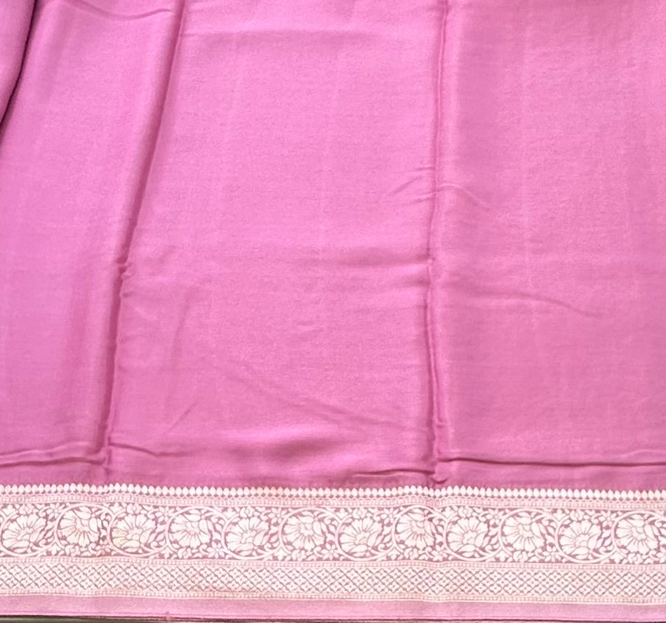 LIGHT PINK WITH SILVER BORDER BANARAS CRAPE