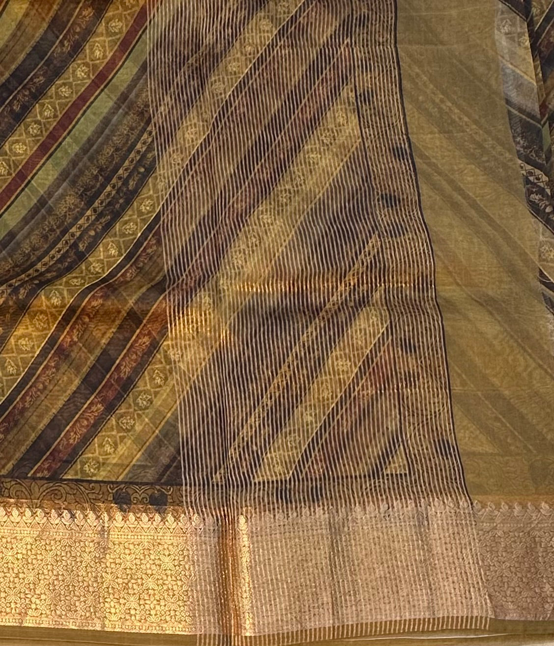 OLIVE GREEN  PURE DESIGER ORGANZA SAREE