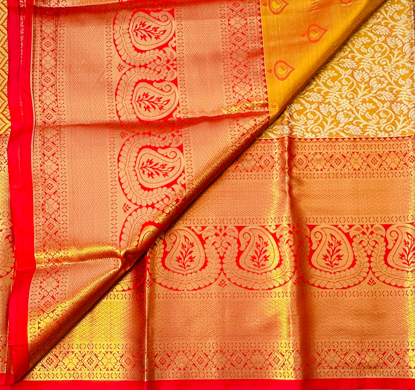 GOLD KANJIVARAM SAREE