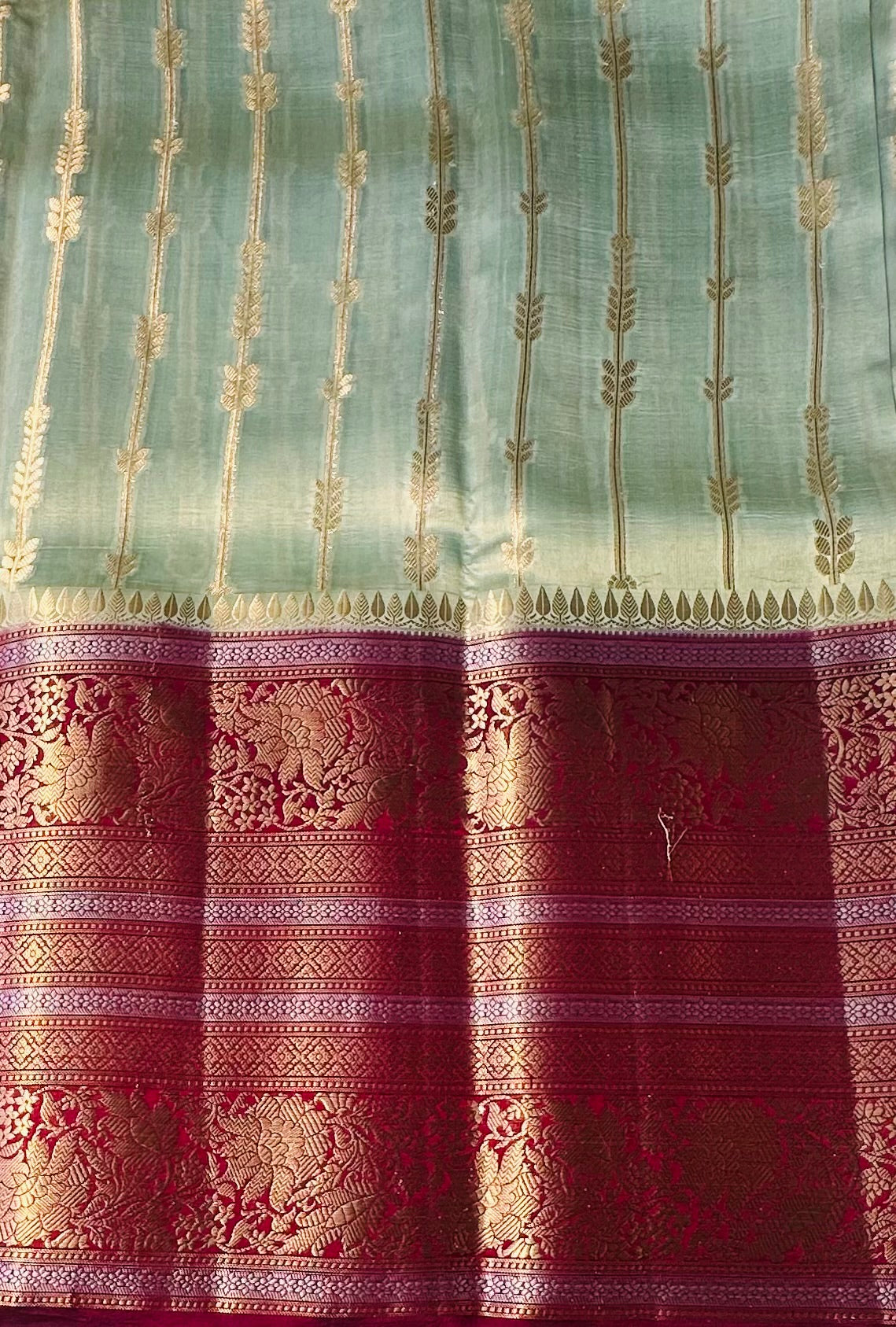 PASTEL GREEN ND MAROON RED BANARAS RAW MANGO SAREE