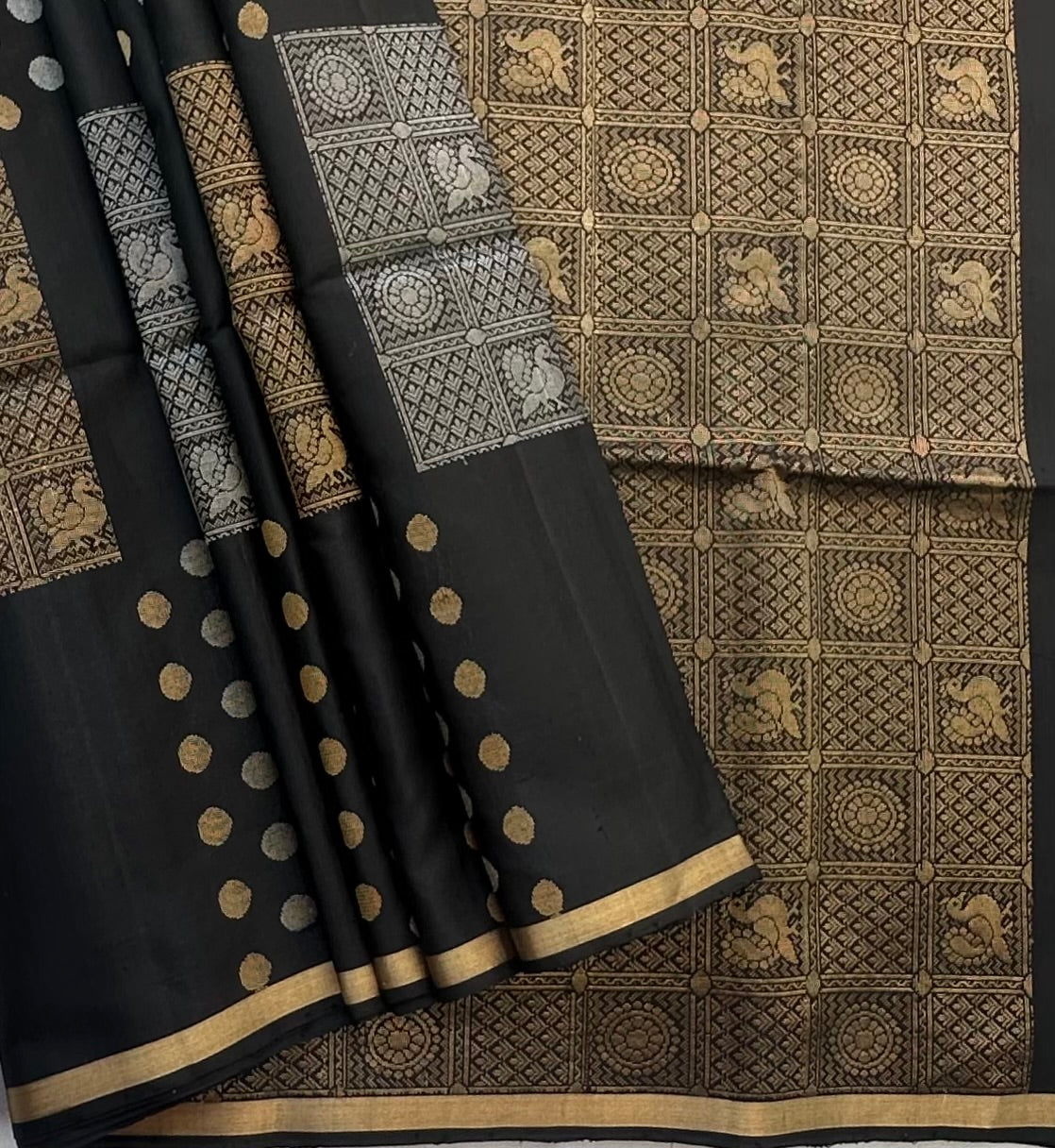 BLACK KANJIVARAM SOFT SILK