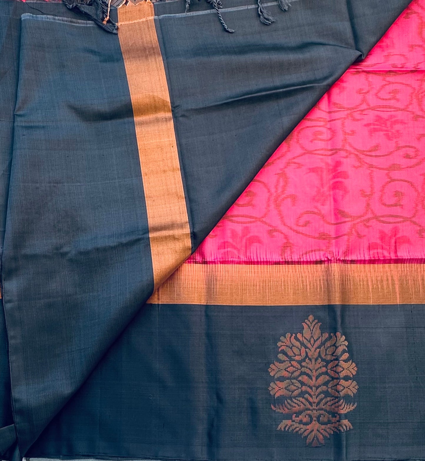 ONION PINK ND GREY  KANJIVARAM SOFT SILK