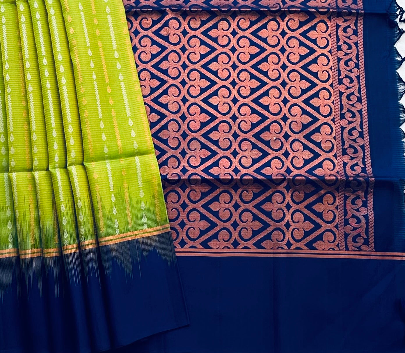 PARROT GREEN KANJIVARAM SOFT SILKS