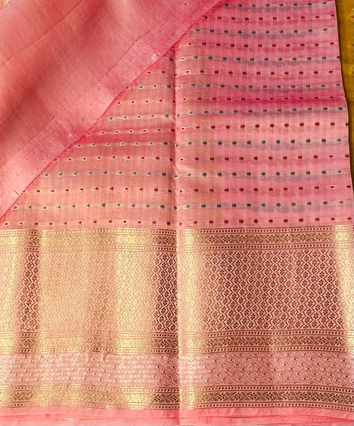 METHI YELLOW ND PEACH BANARAS TISSUE FANCY