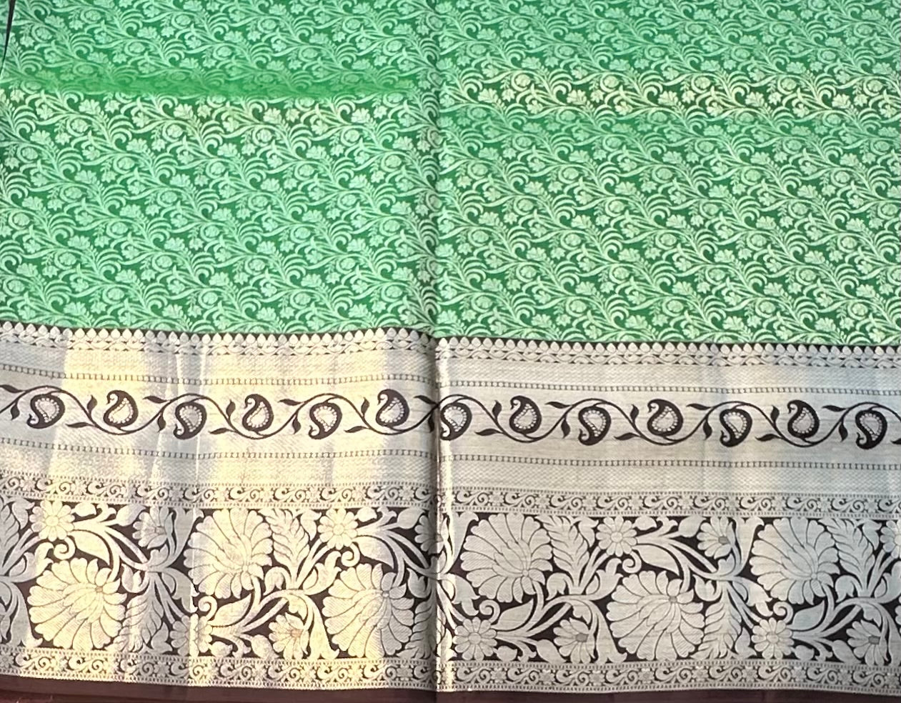 GREEN PURE KANJIVARAM SILK SAREE PREMIUM