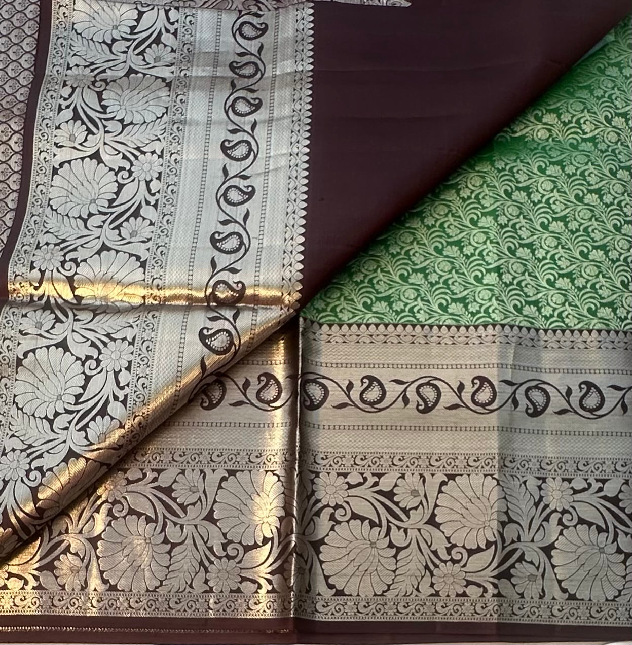 GREEN PURE KANJIVARAM SILK SAREE PREMIUM