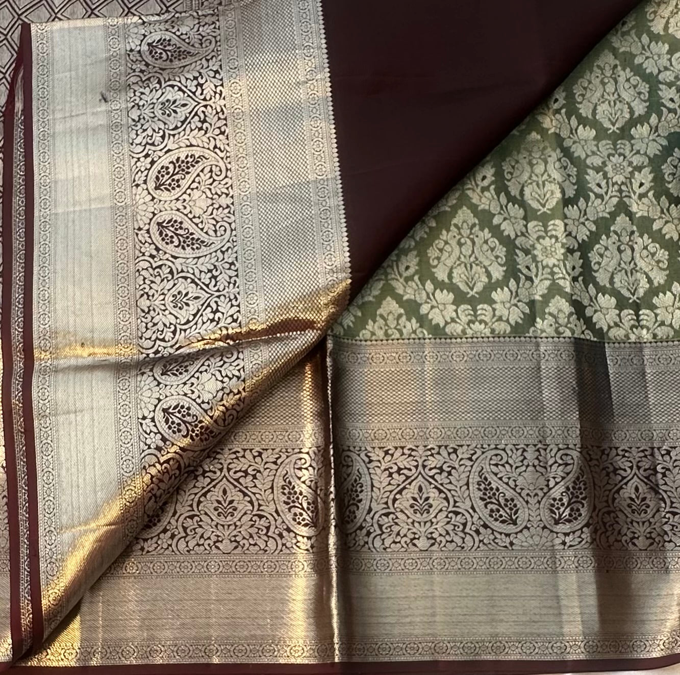 OLIVE GREEN  PURE KANJIVARAM SILK SAREE PREMIUM