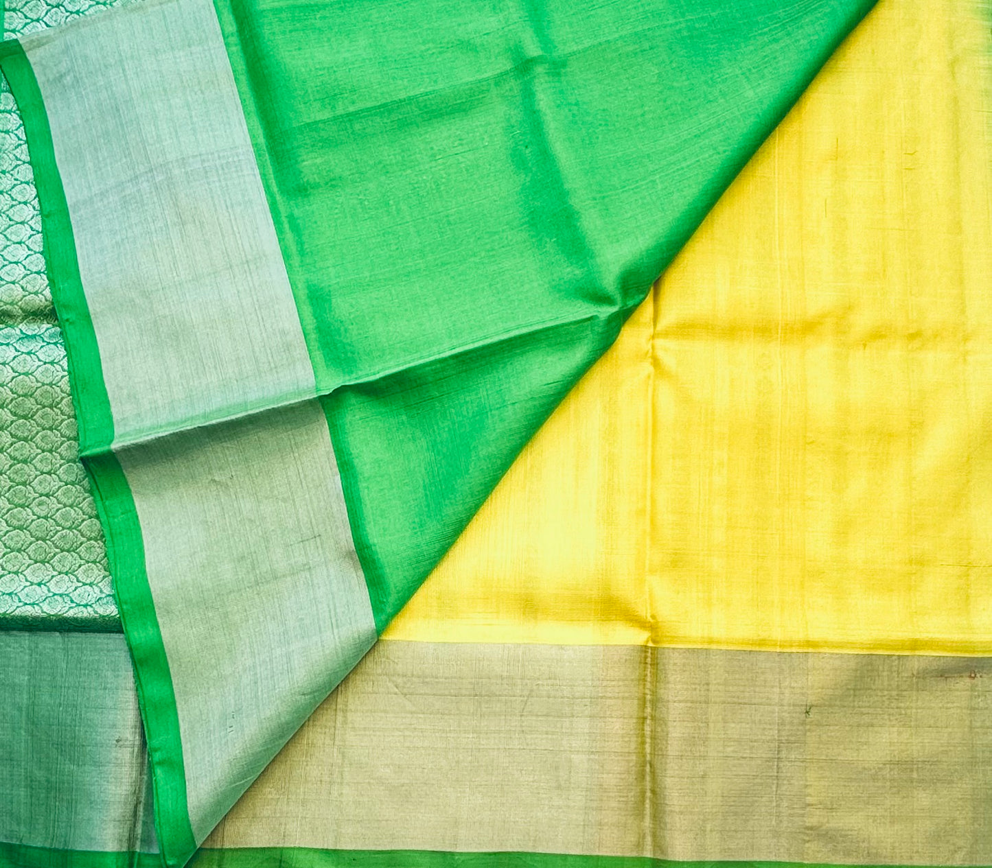 YELLOW GREEN PURE VENKATAGIRI SILK SAREE