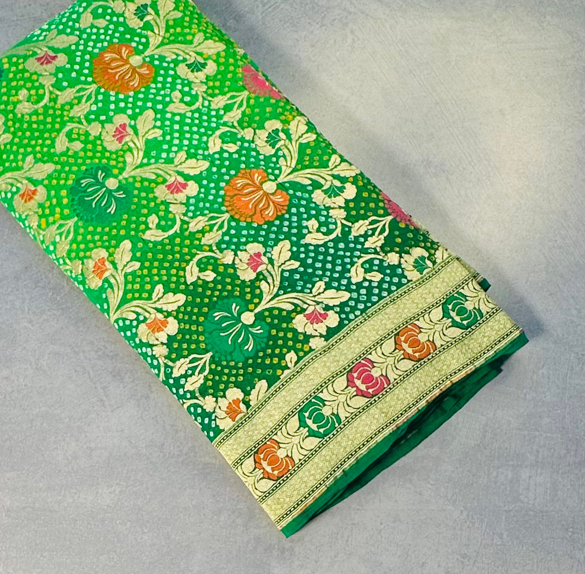 GREEN  BANARAS DESIGNER PURE GORGETTES