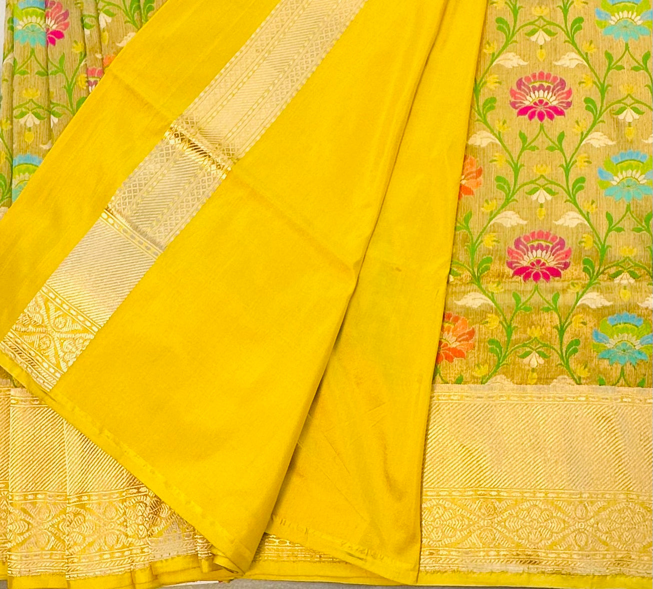 GOLD ND YELLOW BANARAS PURE KATAAN DESIGNER SAREE