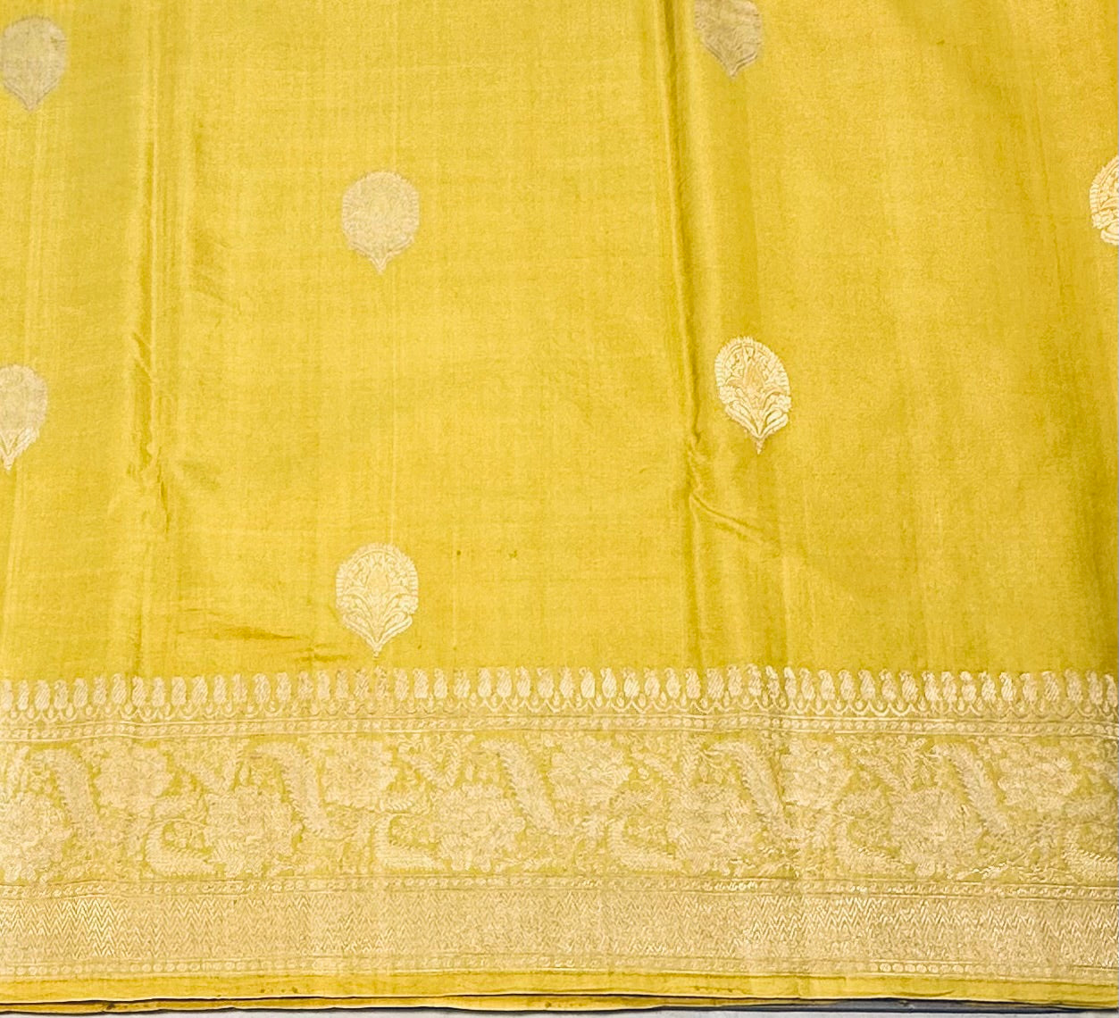 METHI YELLOW  BANARAS PURE RAW MANGO