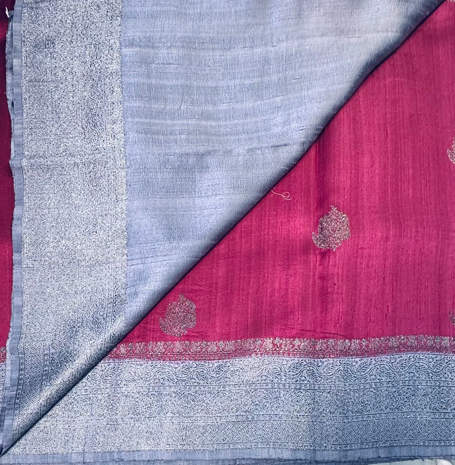 METALLIC PINK ND GREY BANARAS PURE RAW SILK SAREE
