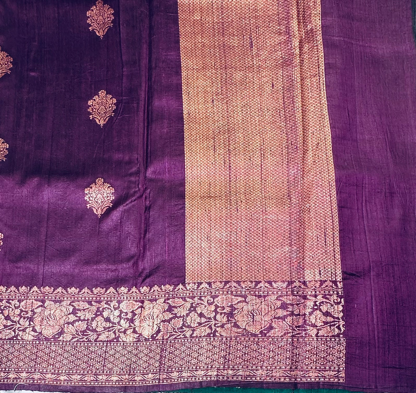 DARK PURPLE BANARAS PURE RAW SILK SAREE