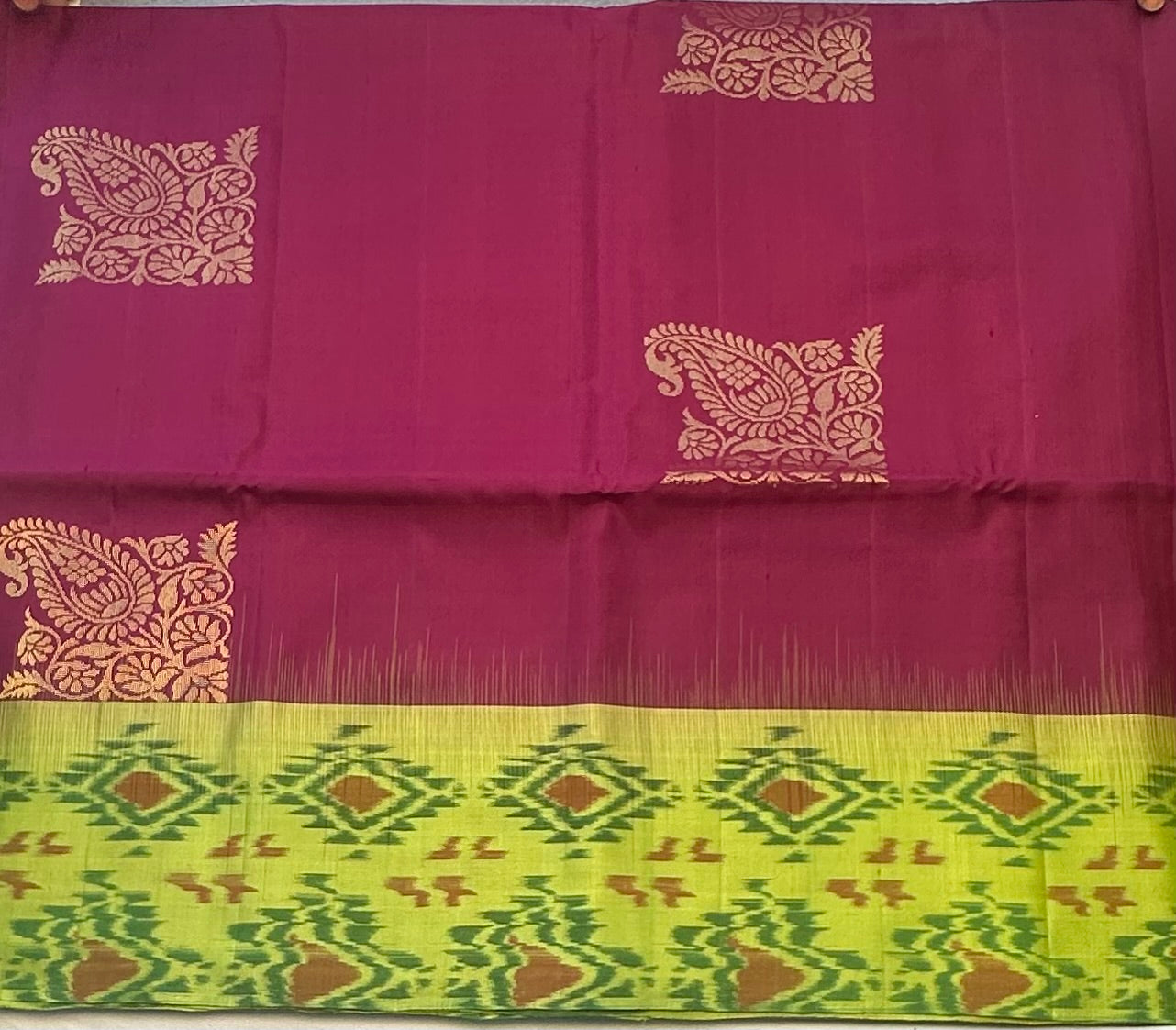 MAGENTA PINK ND PISTA GREEN KANJIVARAM SOFT SILK