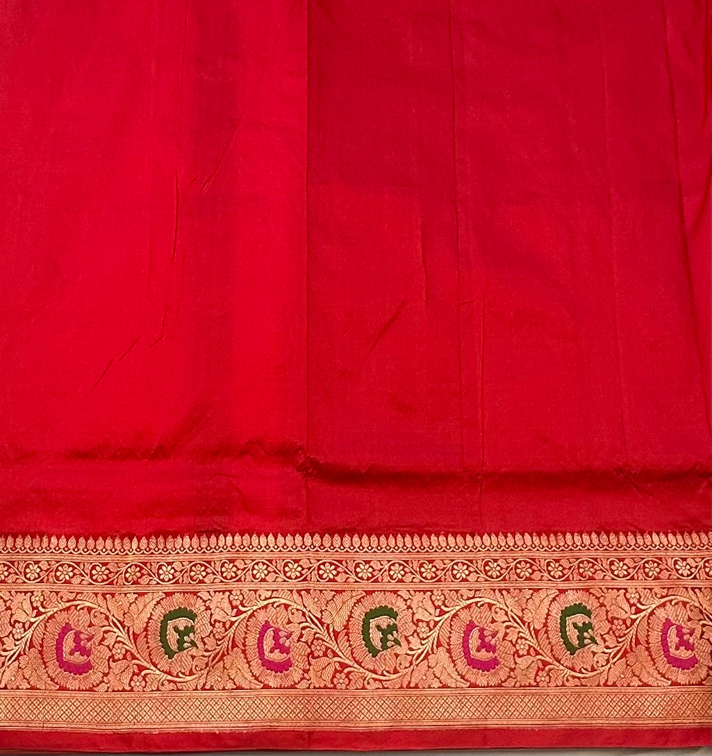 GREEN ND RED BANARAS PURE KATAAN
