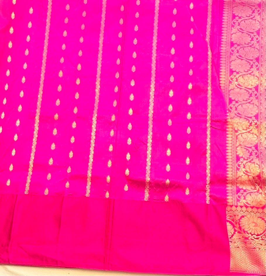 PARROT GREEN ND PINK BANARAS PURE KATAAN SAREE
