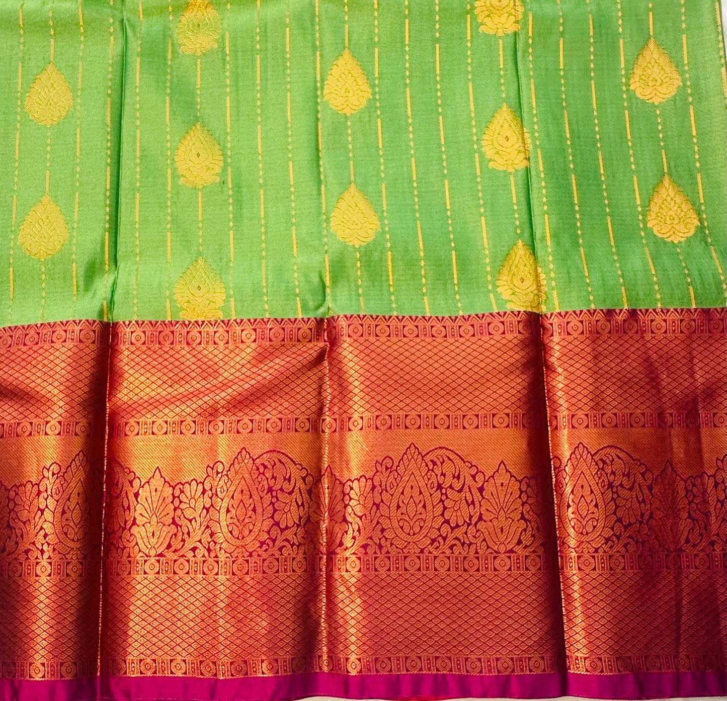 LIGHT GREEN KANJIVARAM SAREE