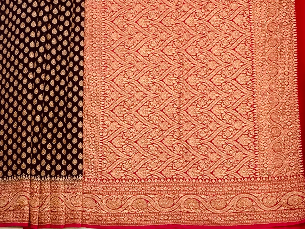 NAVY BLUE BANARAS PURE KADDI GORGETTE