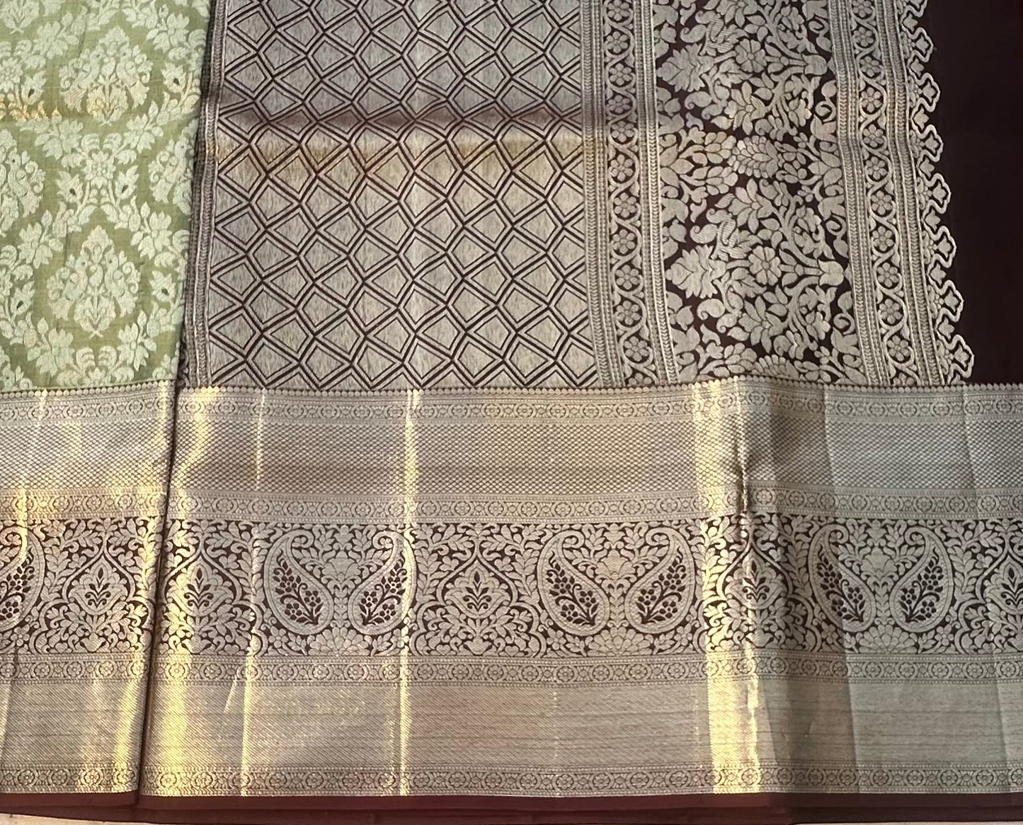 OLIVE GREEN  PURE KANJIVARAM SILK SAREE PREMIUM