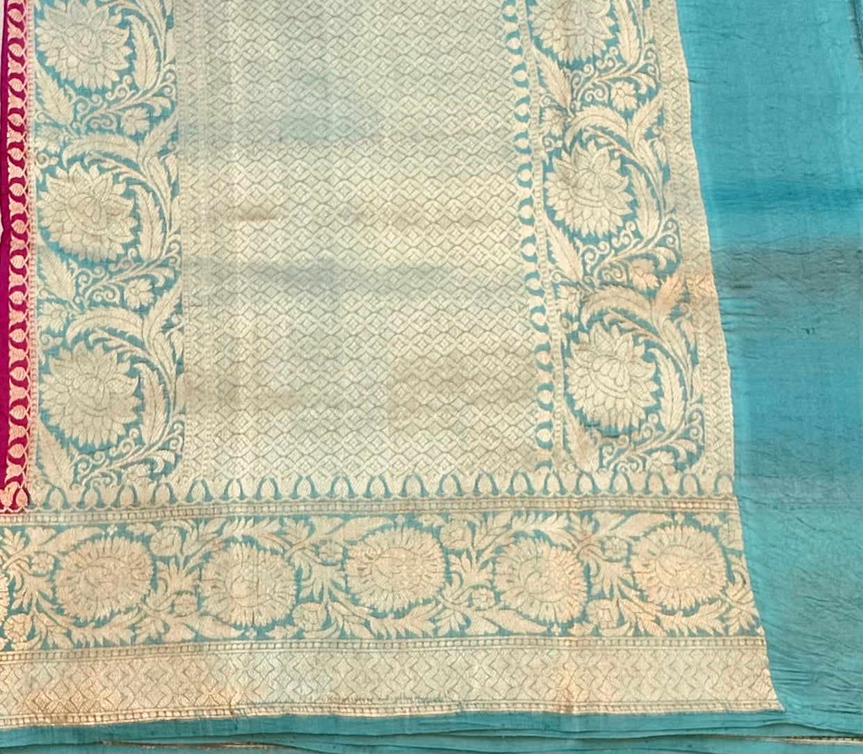 MEGANTA PINK ND SEA GREENPURE RAW MANGO