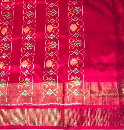 BOTTLE GREEN POCHAMPALLY SILK